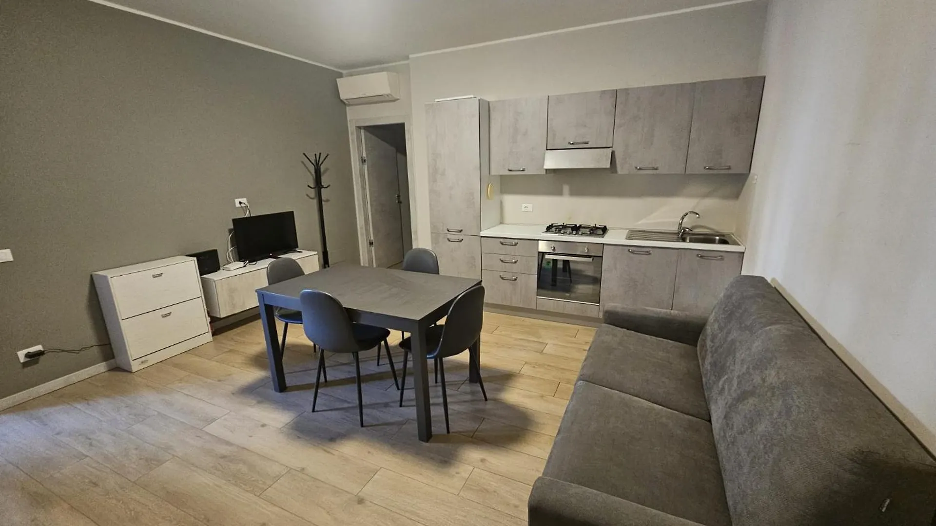 La Francigena - Casteggio House Apartment Piacenza
